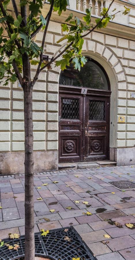 Semmihome Budapest Semmelweis Street Bagian luar foto